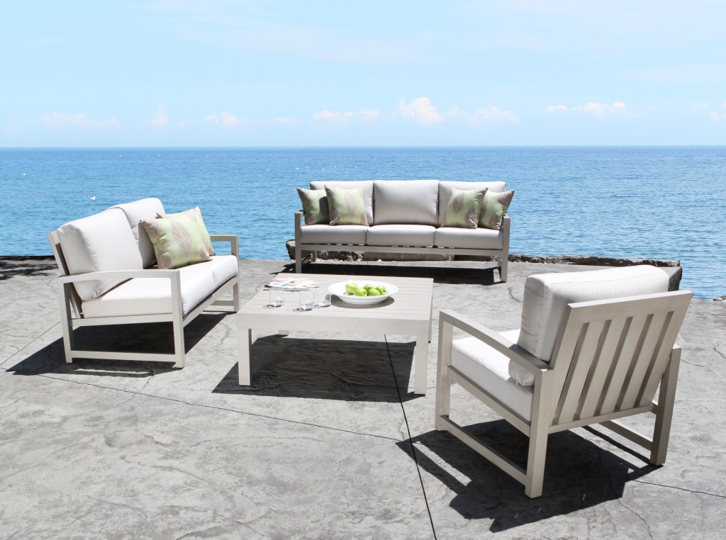 Keep Patio Furniture Looking Its Best